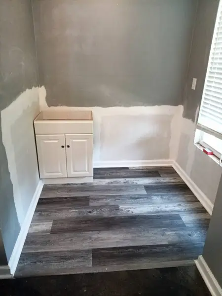 Vinyl Floor Installation and Carpentry Services in Pendleton — Anderson County