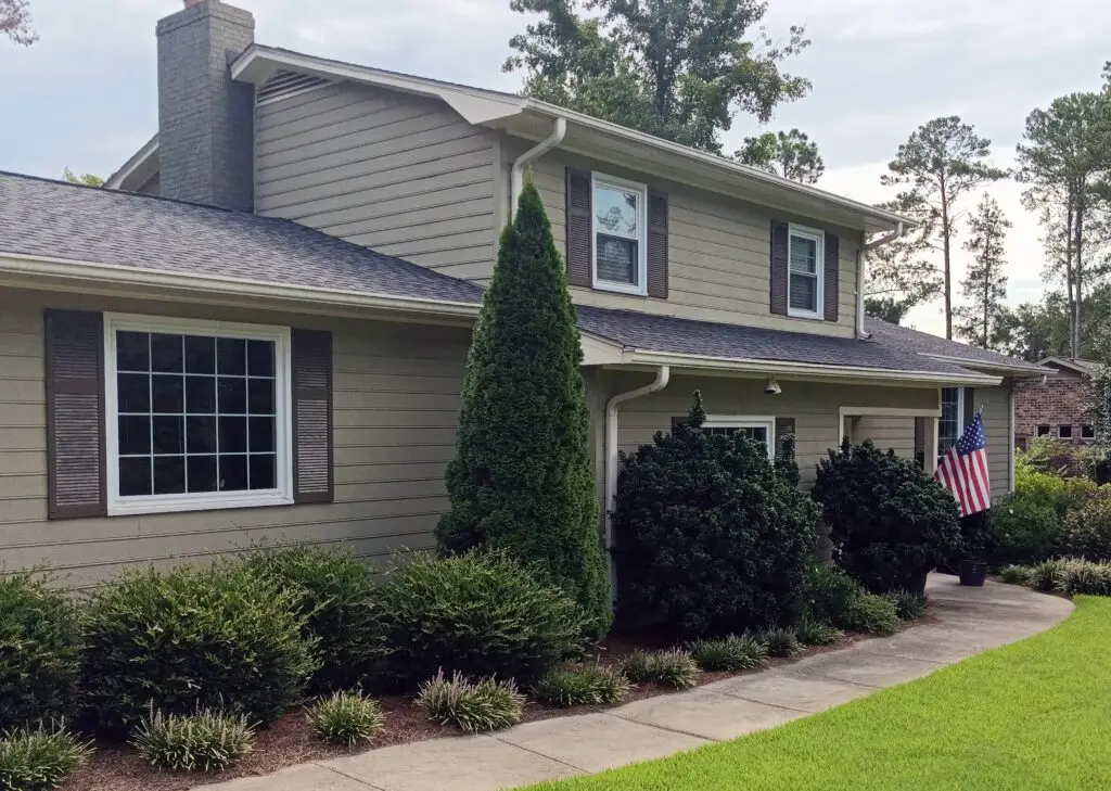 Shutter Repainting Service in Clemson — Camelot