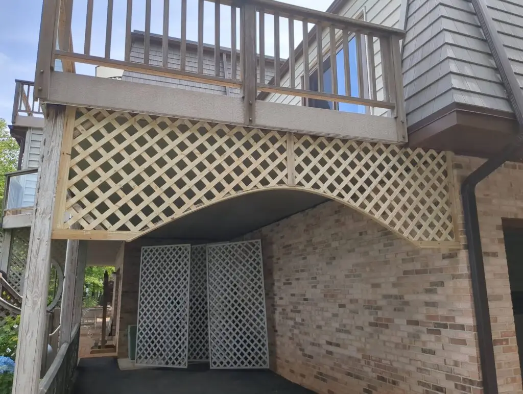 Lattice Arch Installation in Seneca — artistic woodwork